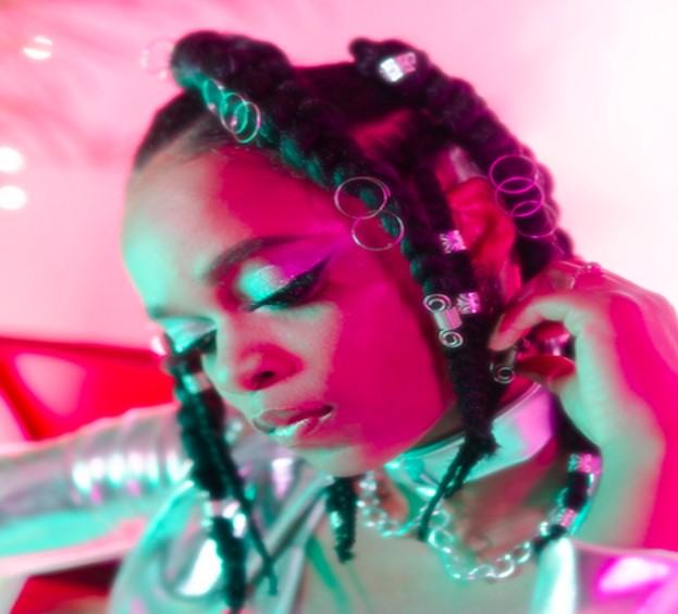 Watch Lila Iké Drops New Video for Forget Me