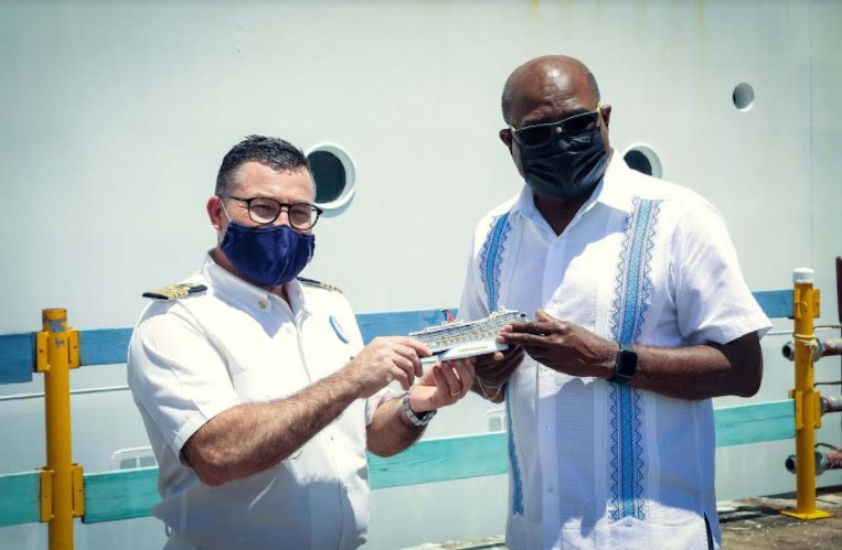 Carnival Sunrise Makes Line's First Call to Jamaica Since Resuming Service6
